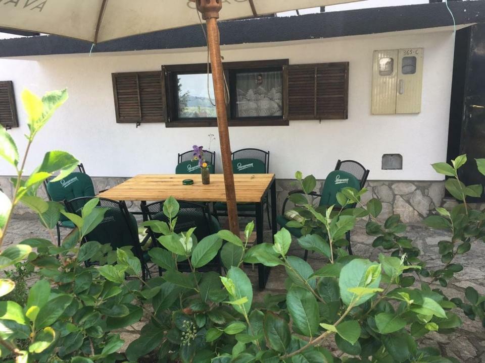 Vila Zahre Vlasic Villa Buitenkant foto
